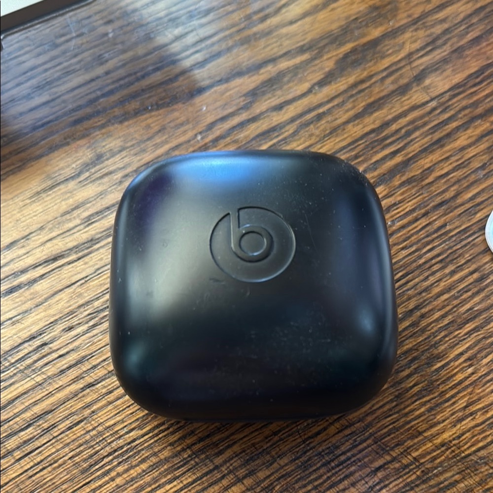 Powerbeats Pro. Wireless Earphones